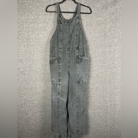 Free People Women’s Savannah Overalls Jumpsuit Wide Leg Flare Black Textured M - Picture 4 of 15